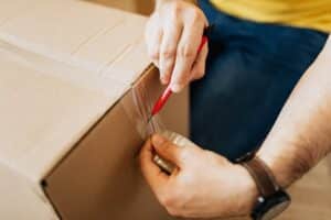 Προστασία πολύτιμων αντικειμένων σε ασφαλή αποθήκη Safe Spots Πειραιά