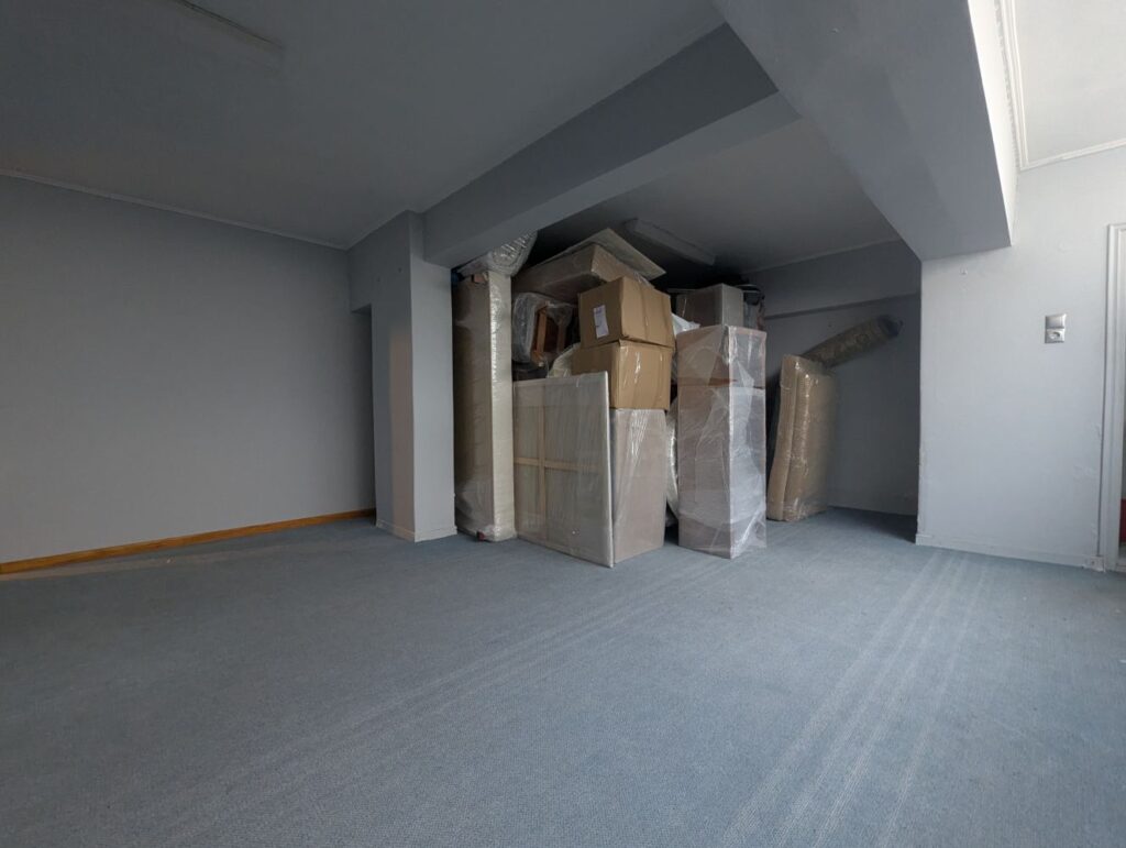 Αποθήκευση επίπλων στην Αθήνα από τη SAFE SPOTS με ασφαλείς και φυλασσόμενες εγκαταστάσεις στον Πειραιά